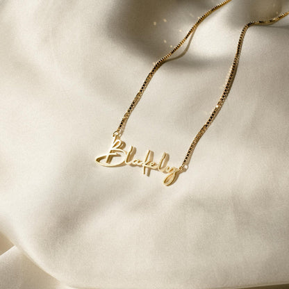 Name Necklace in Box Chain